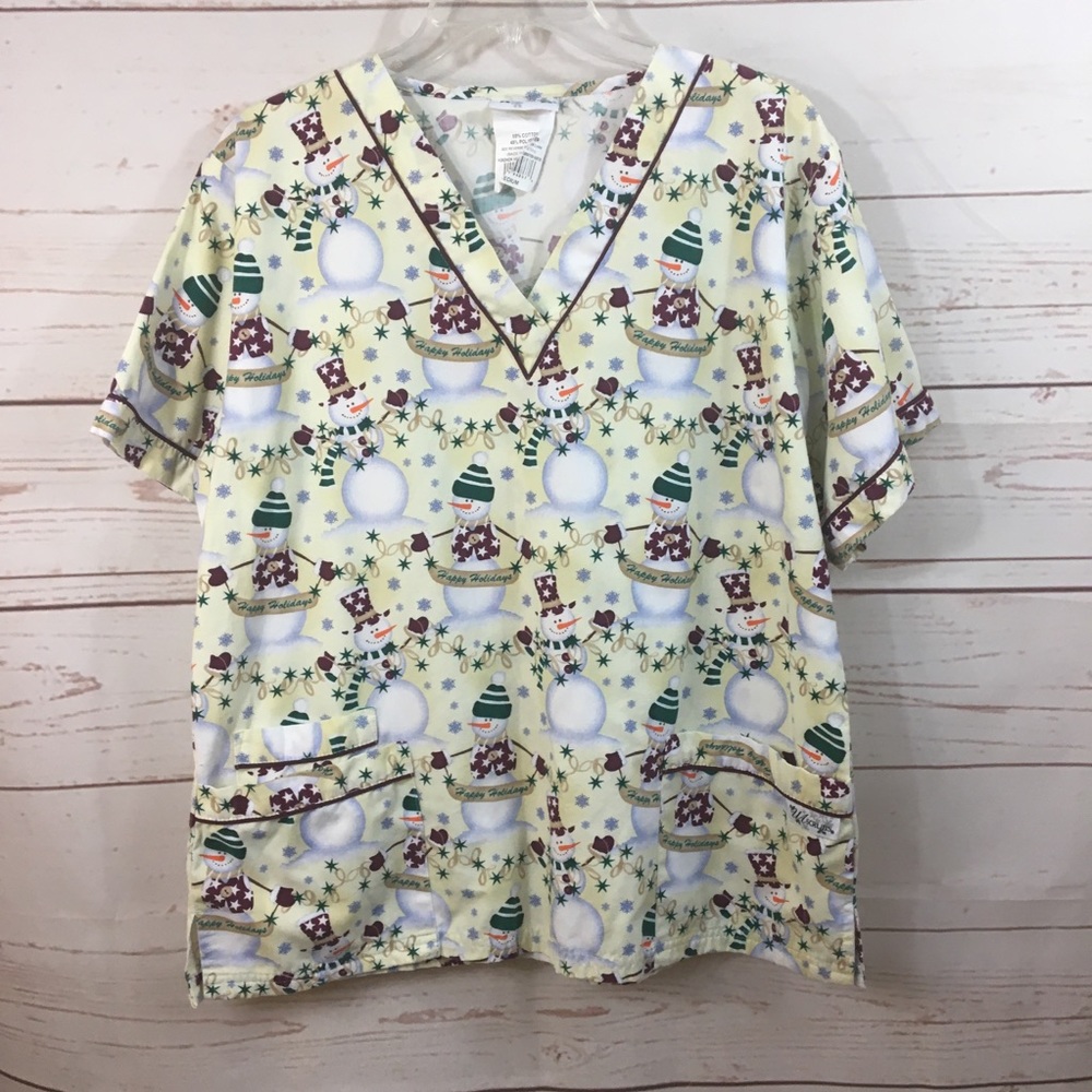 UA Scrubs ⛄️ Snowman Top